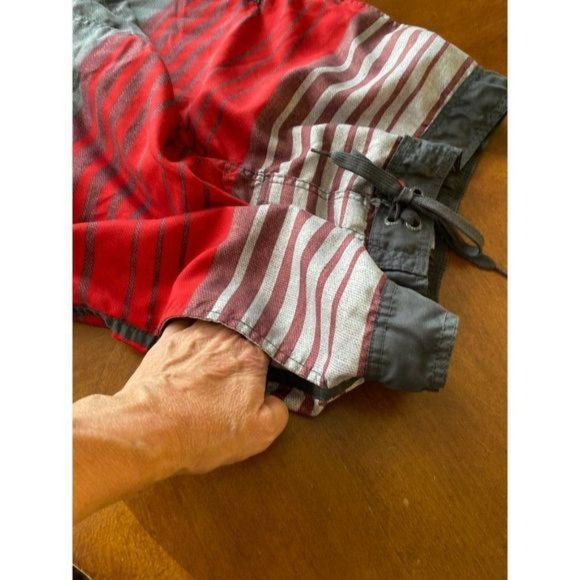 OCEAN Pacific OP Board Shorts Red Stripe Waist 32-34 Size M Lined Black Gray VGC - Picture 15 of 15